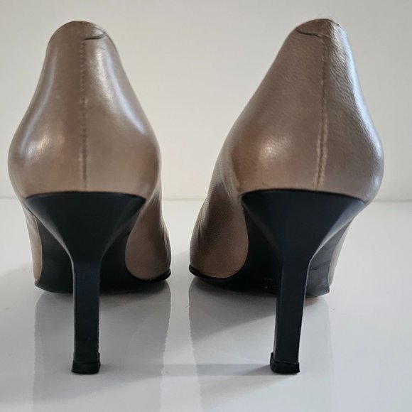 Chanel- Authentic Vintage Shoes! - Picture 4 of 12